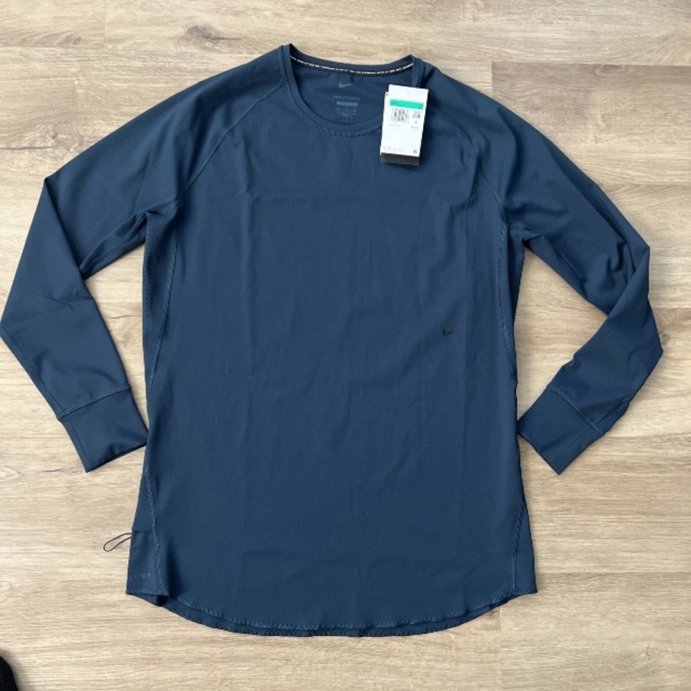 NIKE DRI-FIT ADV APS MENS RECOVERY TRAINING TOP NWT